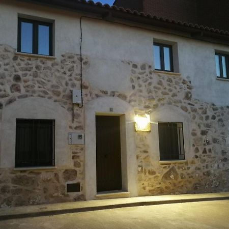 Casa Rural El Enebro 4 Estrellas Navamorcuende Exteriör bild