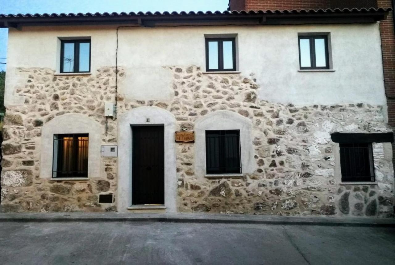 Casa Rural El Enebro 4 Estrellas Navamorcuende Exteriör bild
